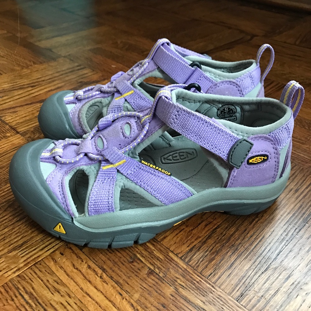 New without tags Keen water shoes size 13.